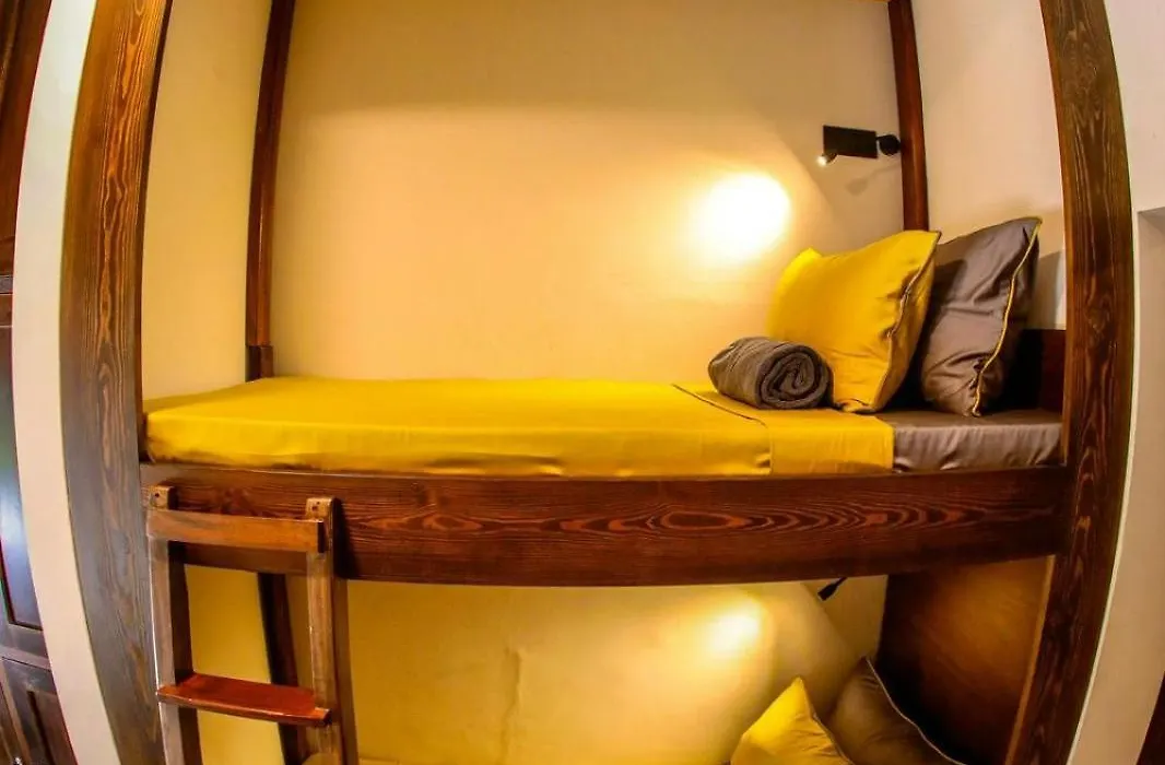Banana Bunks Kandy-1